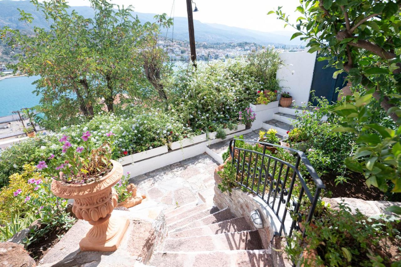 Traditional House Under The Clock Tower With Sweet View Poros Town المظهر الخارجي الصورة
