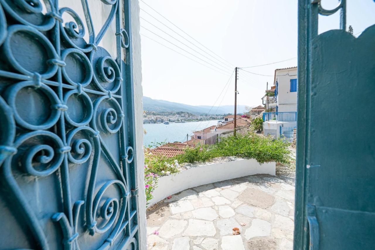 Traditional House Under The Clock Tower With Sweet View Poros Town المظهر الخارجي الصورة