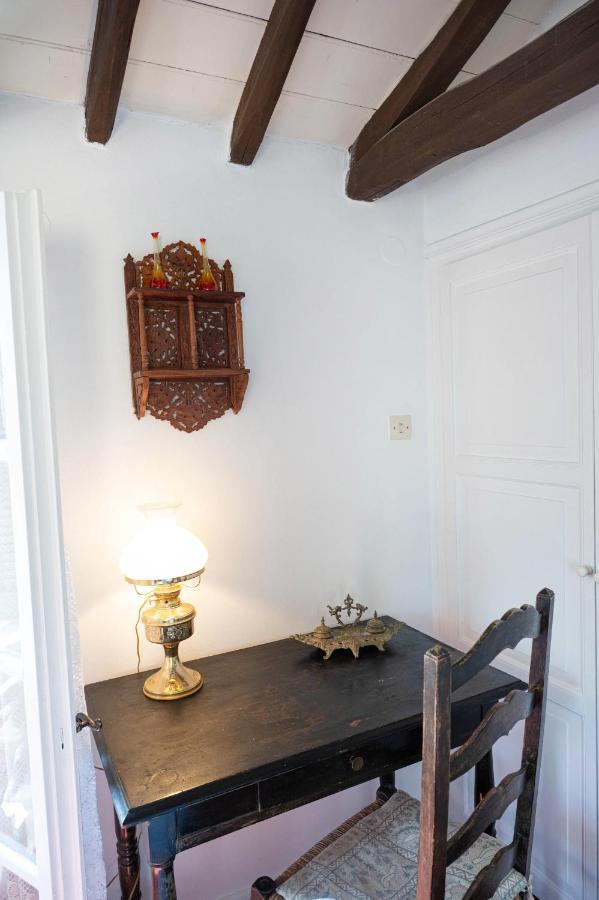 Traditional House Under The Clock Tower With Sweet View Poros Town المظهر الخارجي الصورة