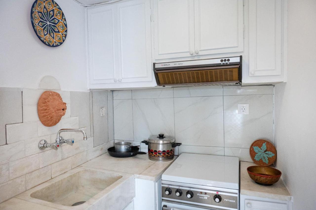 Traditional House Under The Clock Tower With Sweet View Poros Town المظهر الخارجي الصورة